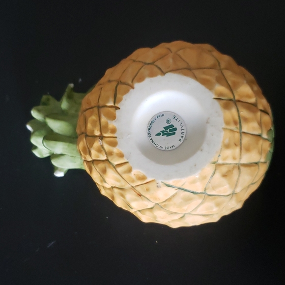 Pineapple candel holder - Picture 3 of 5